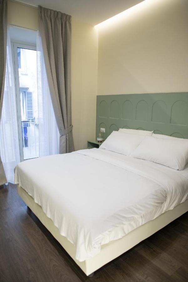 South Hands Luxury Rooms نابولي المظهر الخارجي الصورة