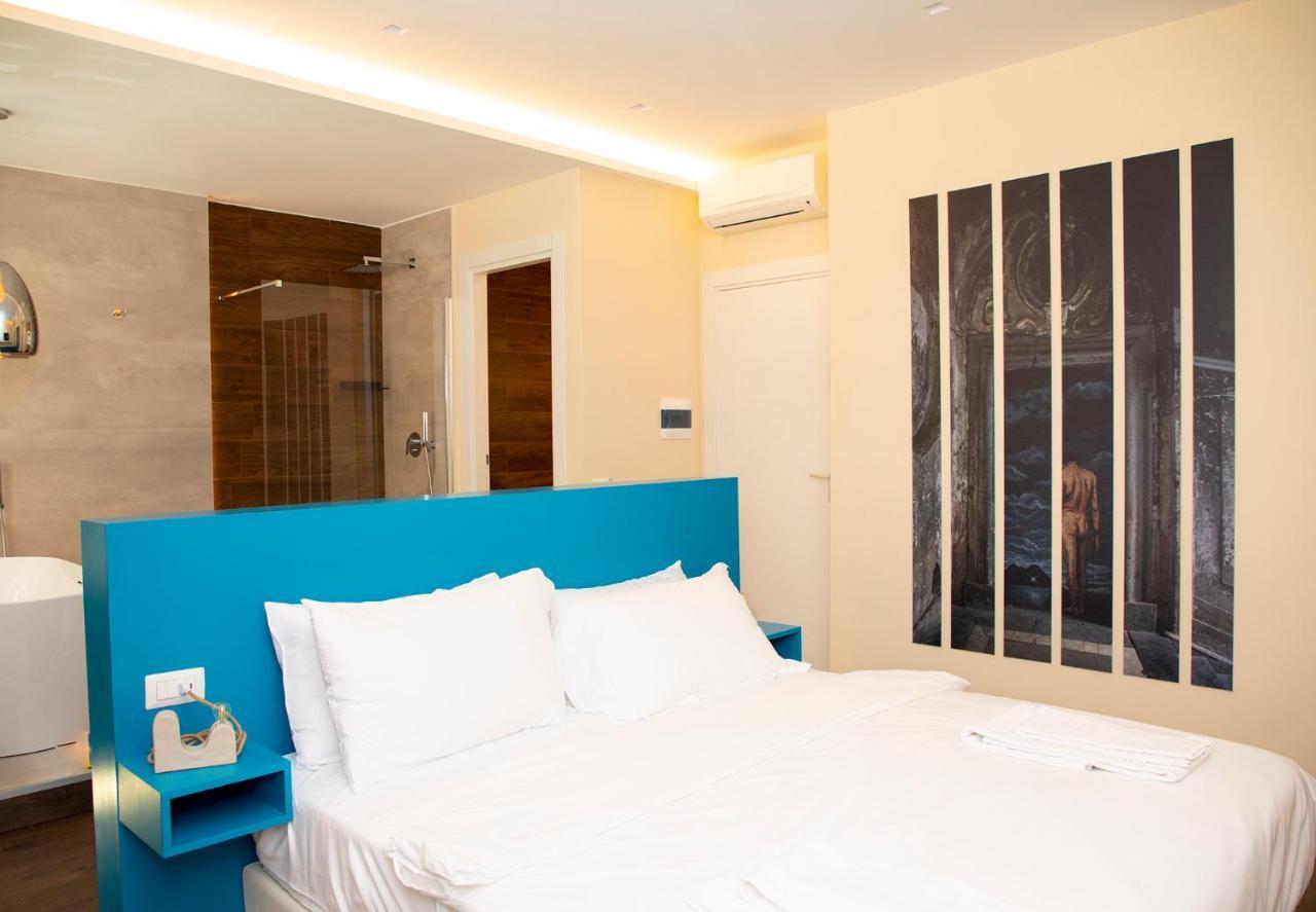 South Hands Luxury Rooms نابولي المظهر الخارجي الصورة